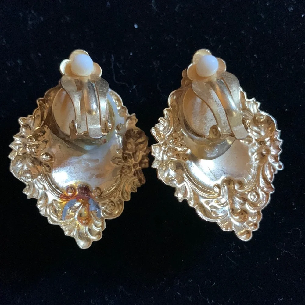 Vintage painted Venetian porcelain faces w crystals &ornate gold frame 1.5”clips - Picture 4 of 6